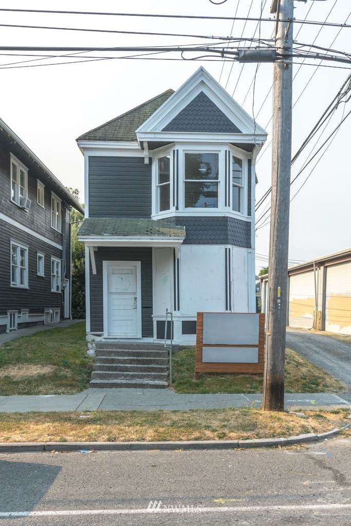 1410 6th Avenue - Photo 1