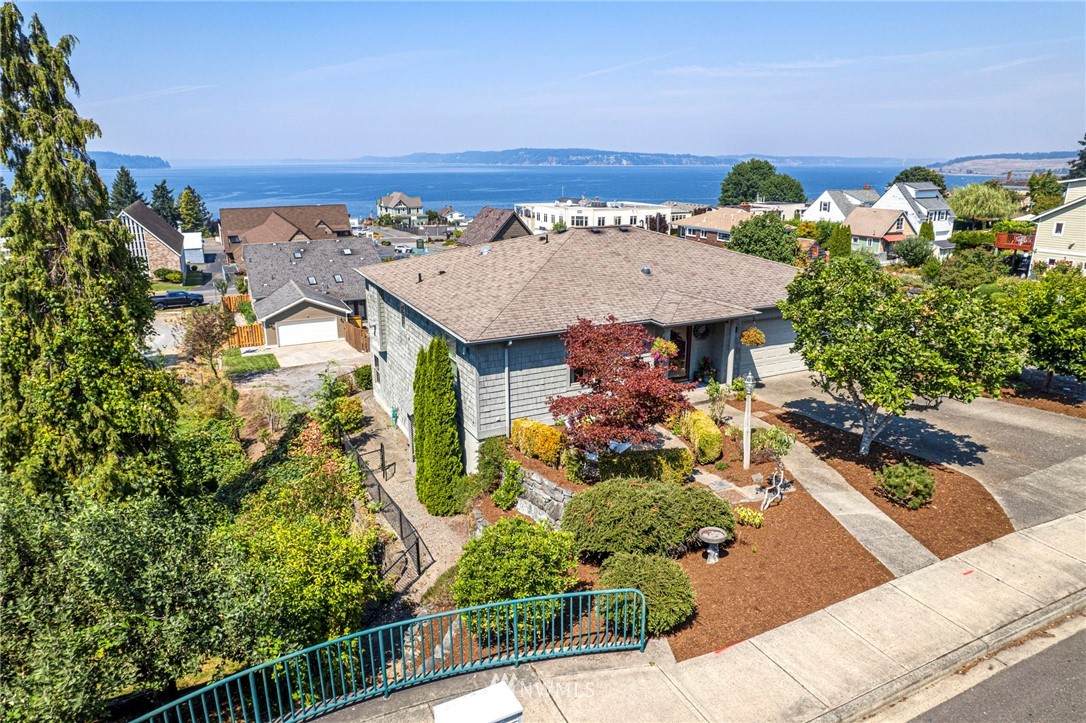 1611 Starling Street - Photo 1
