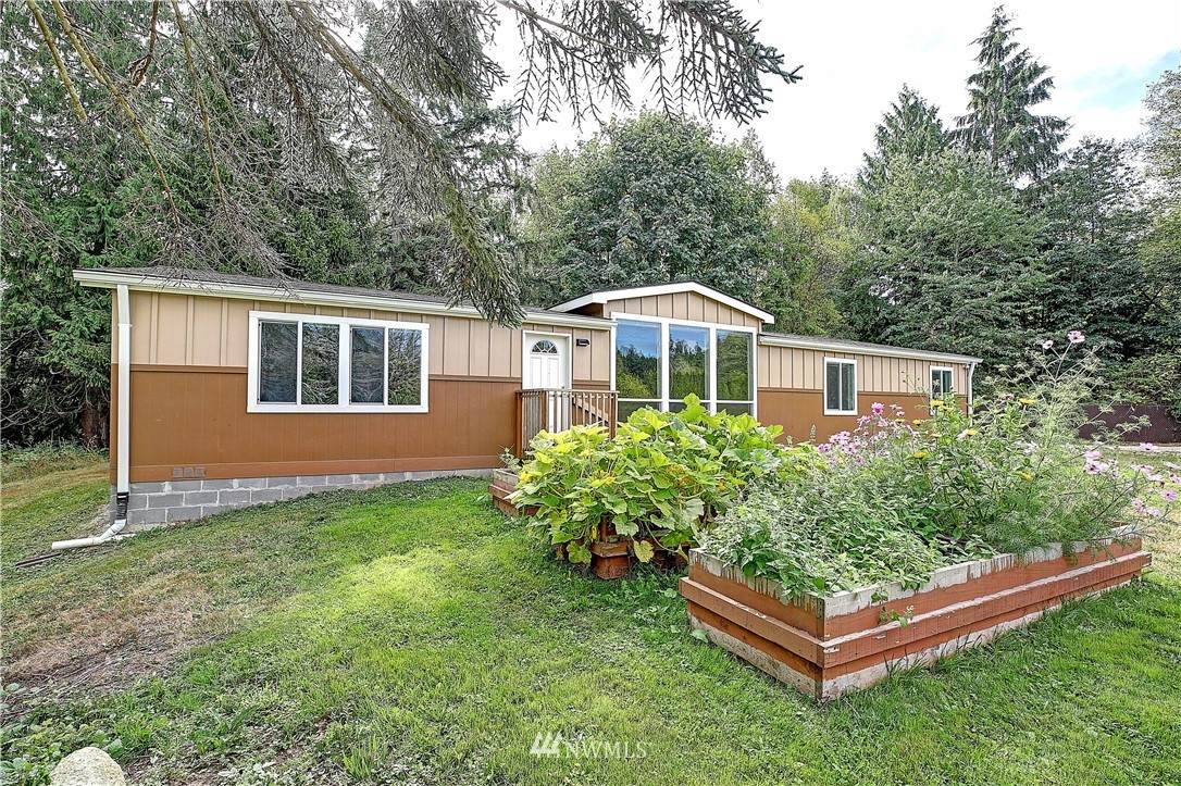 4014 314th Place - Photo 1