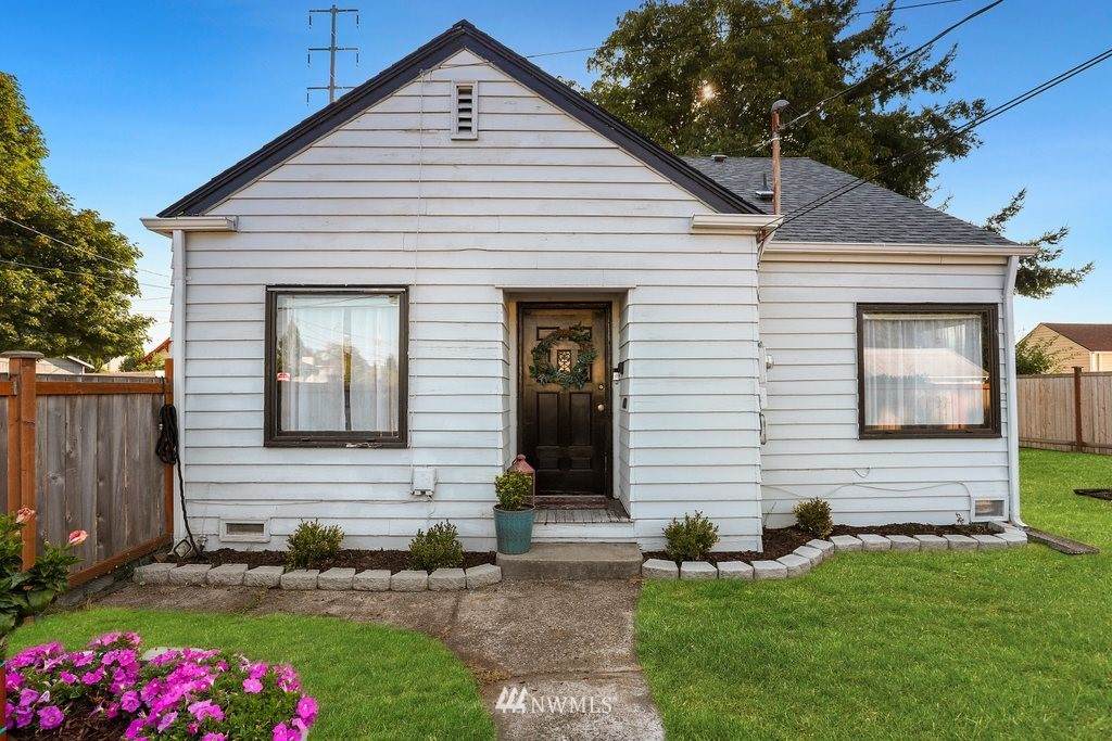 1921 Stevens Street - Photo 1