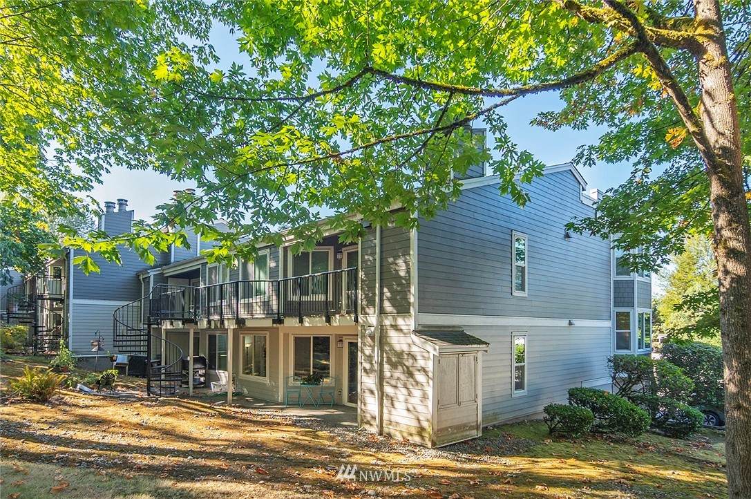 4204 Factoria Boulevard - Photo 1