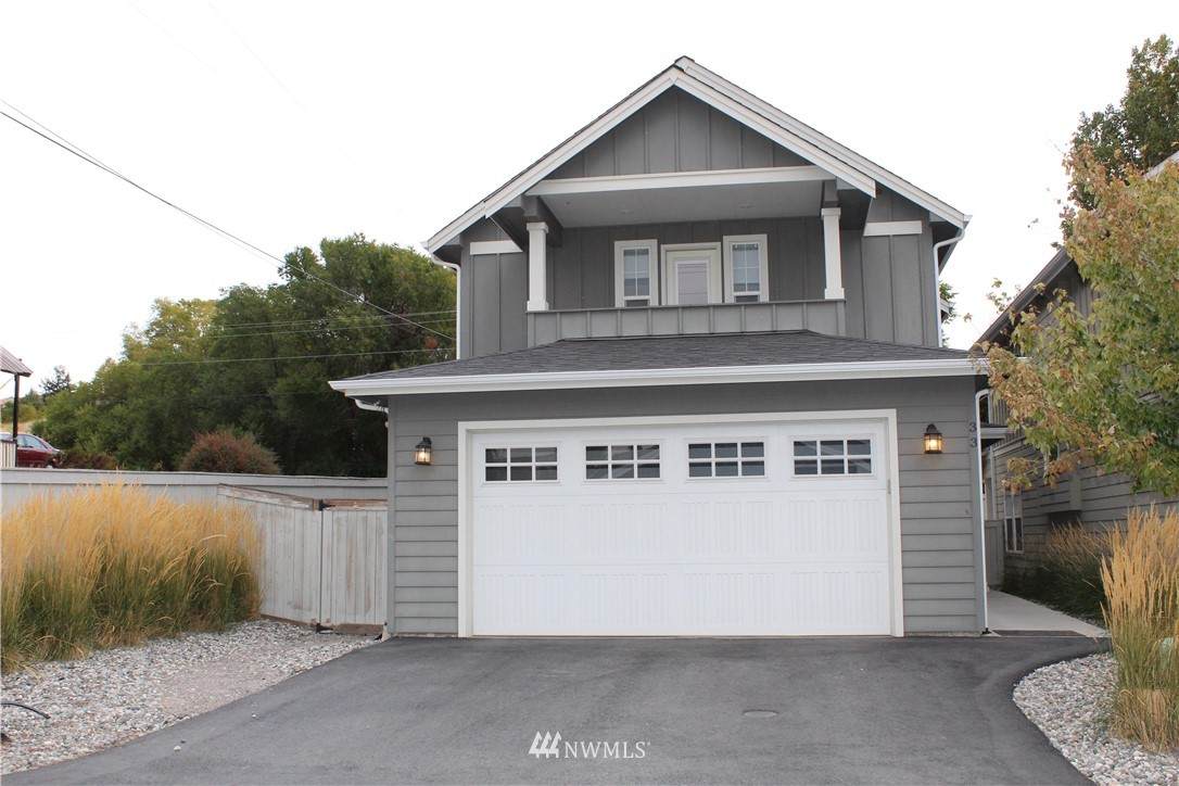 2452 Columbia Avenue - Photo 1