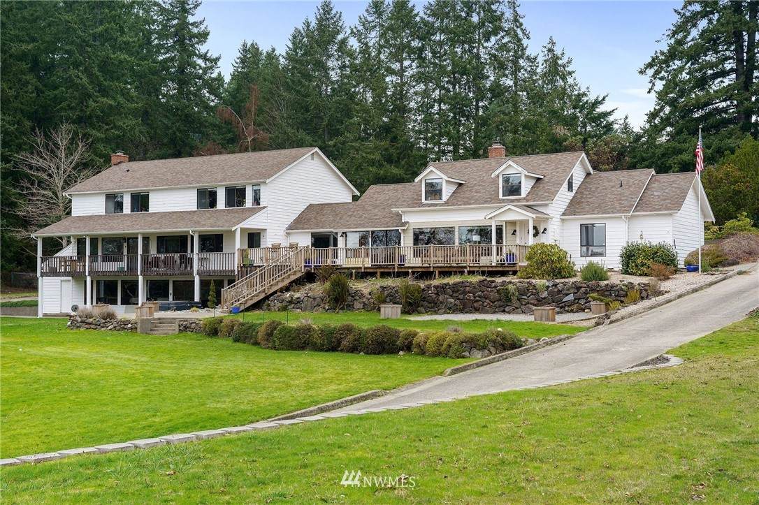 9204 Warren Drive - Photo 1