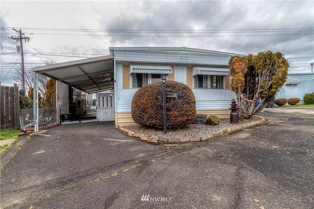 2219 Isaccs Avenue - Photo 1