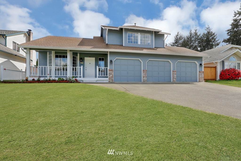 810 23rd Street - Photo 1