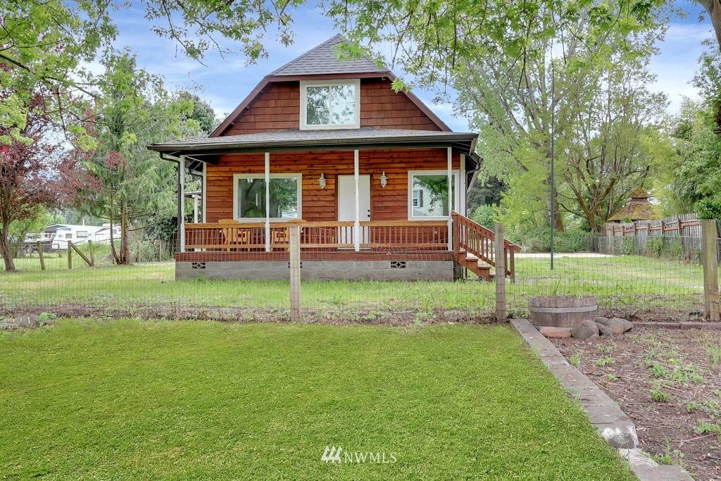 9508 356th Street - Photo 1