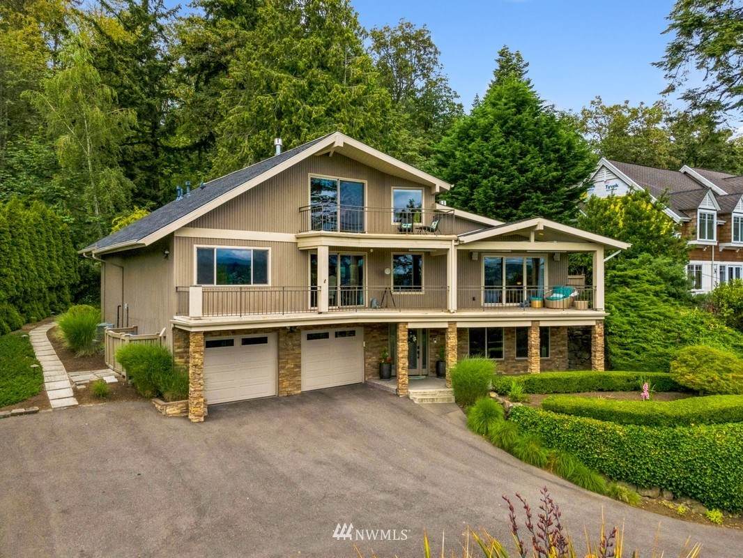 8559 85th Avenue - Photo 1