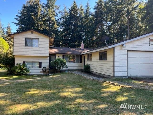 744 Spitfire Lane - Photo 1