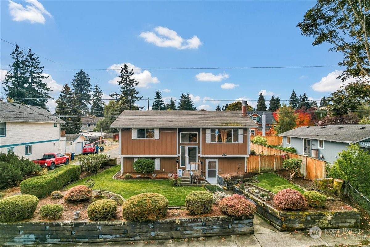 6114 49th Street - Photo 1
