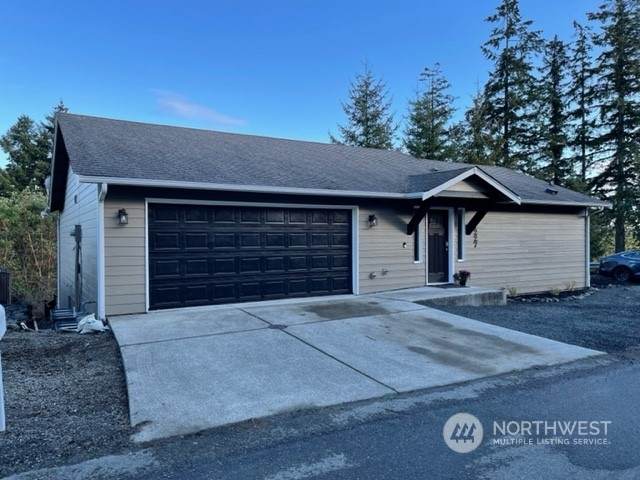 1227 Daniels Court - Photo 1
