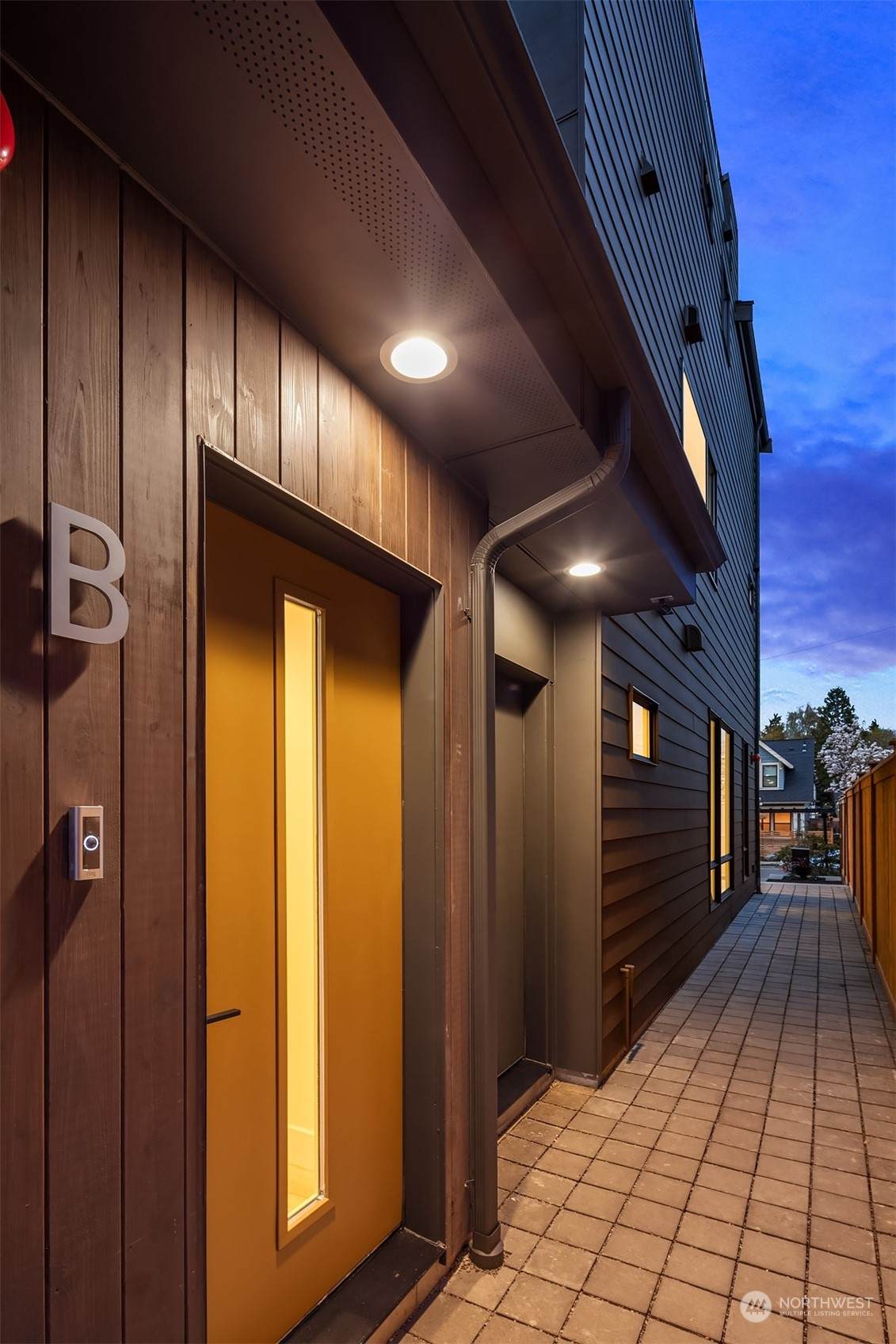 2113 6th Avenue - Photo 1