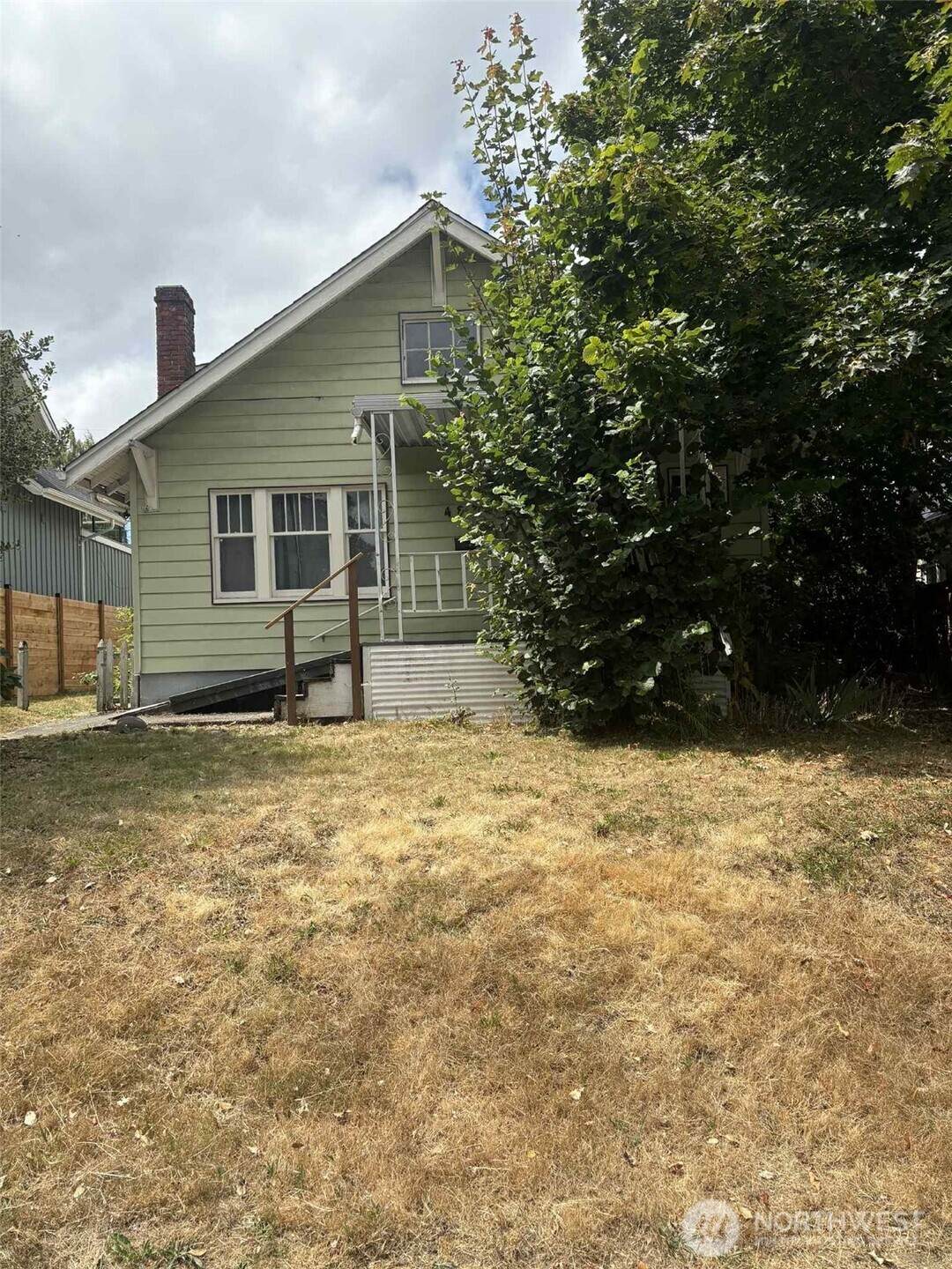 4834 Park Avenue - Photo 1