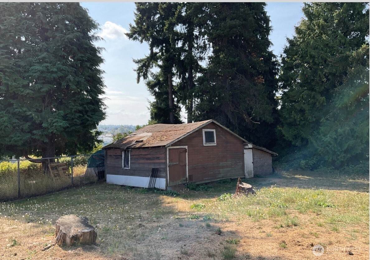 2504 Steele Street - Photo 1