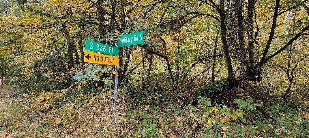 0 xxx Military - Photo 1