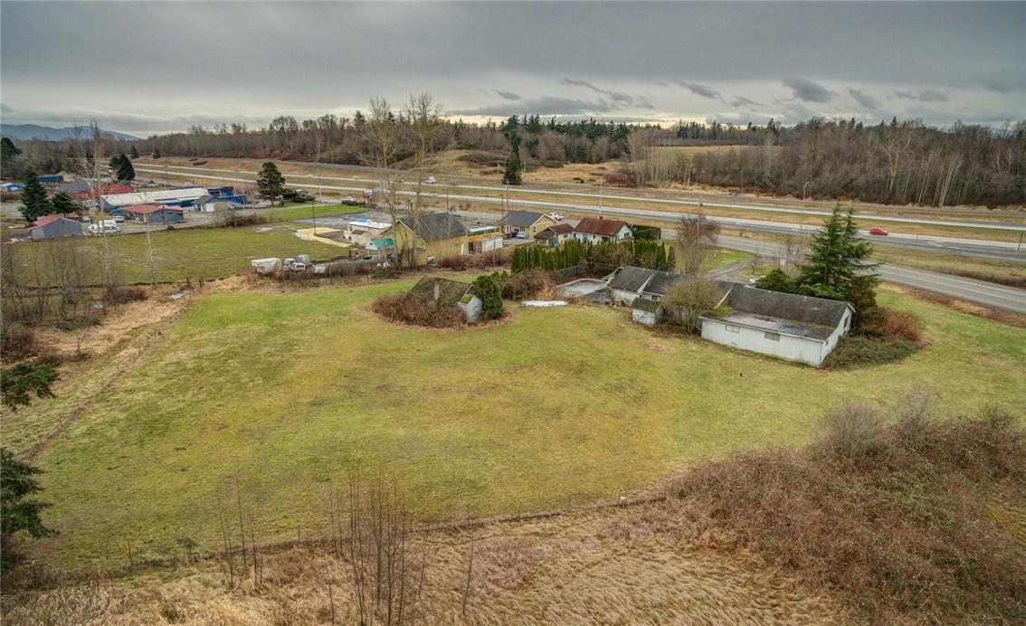 4792 Pacific Hwy - Photo 1