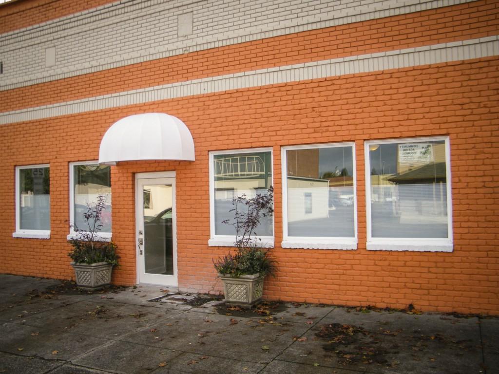 414 Tower Ave - Photo 1