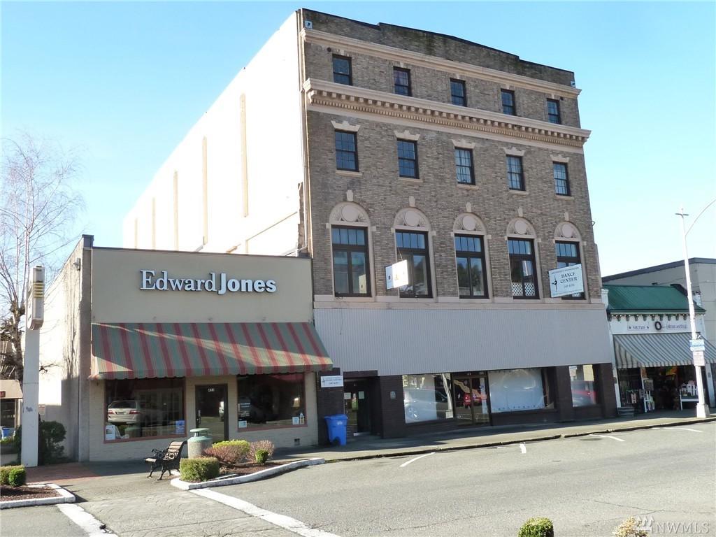 463 Market Blvd - Photo 1