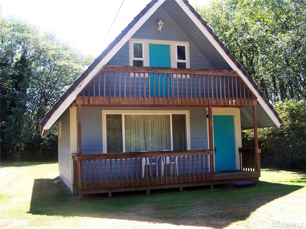 17 Lakeside Dr - Photo 1