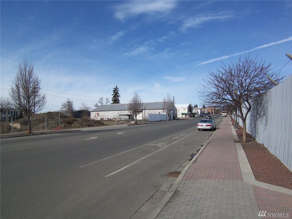 109 Water St - Photo 1
