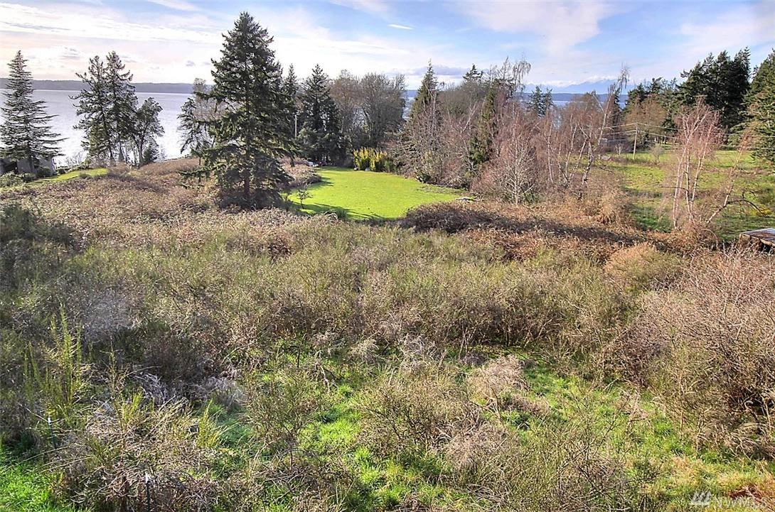 718 6th Ave - Photo 1