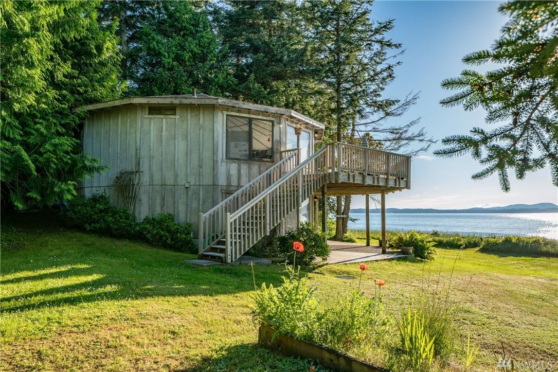 186 Perkins Lane - Photo 1