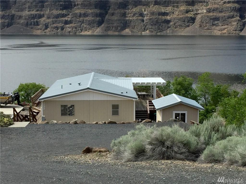 1293 Section Place - Photo 1