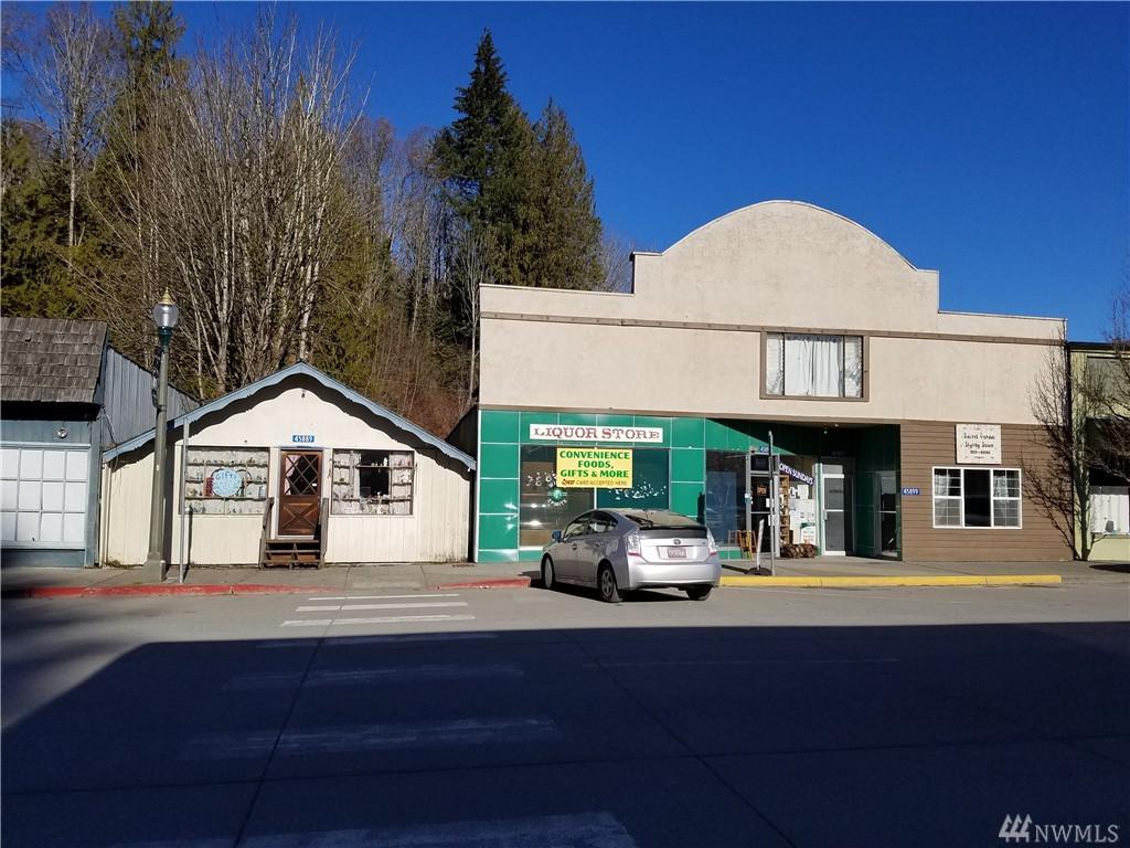 45895 Main St - Photo 1
