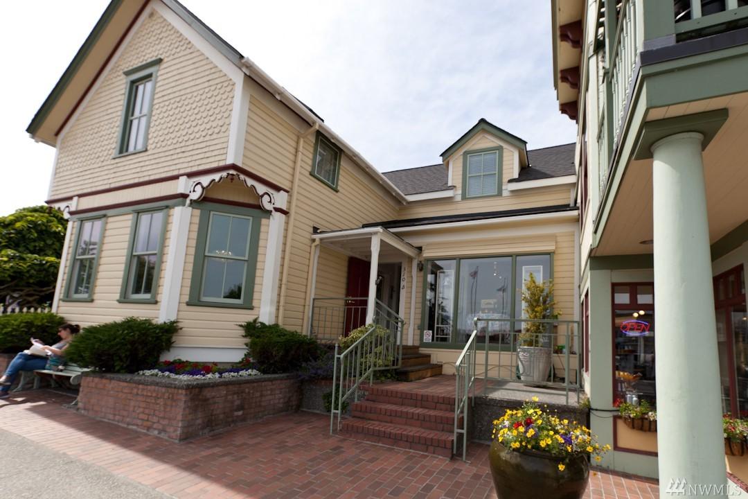 310 Spring St - Photo 1