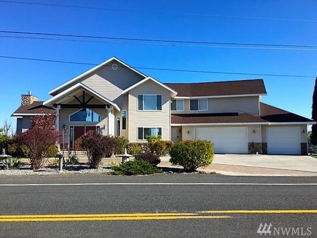 2679 Westshore Dr - Photo 1