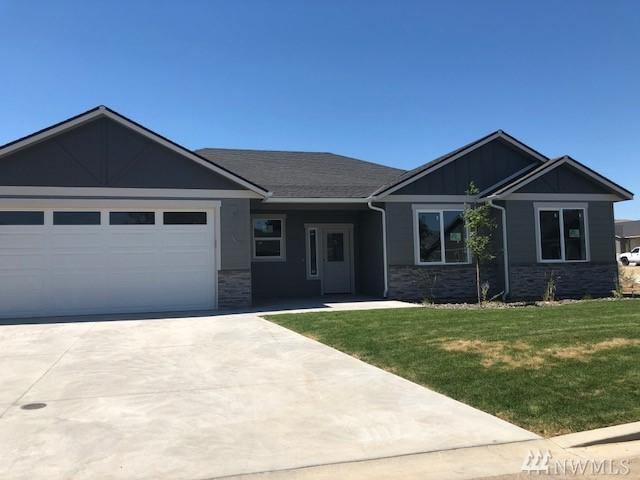 208 Pershing Cir - Photo 1