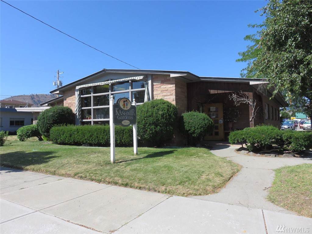 209 Woodring St - Photo 1