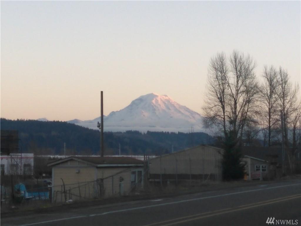 1618 West Valley Hwy - Photo 1