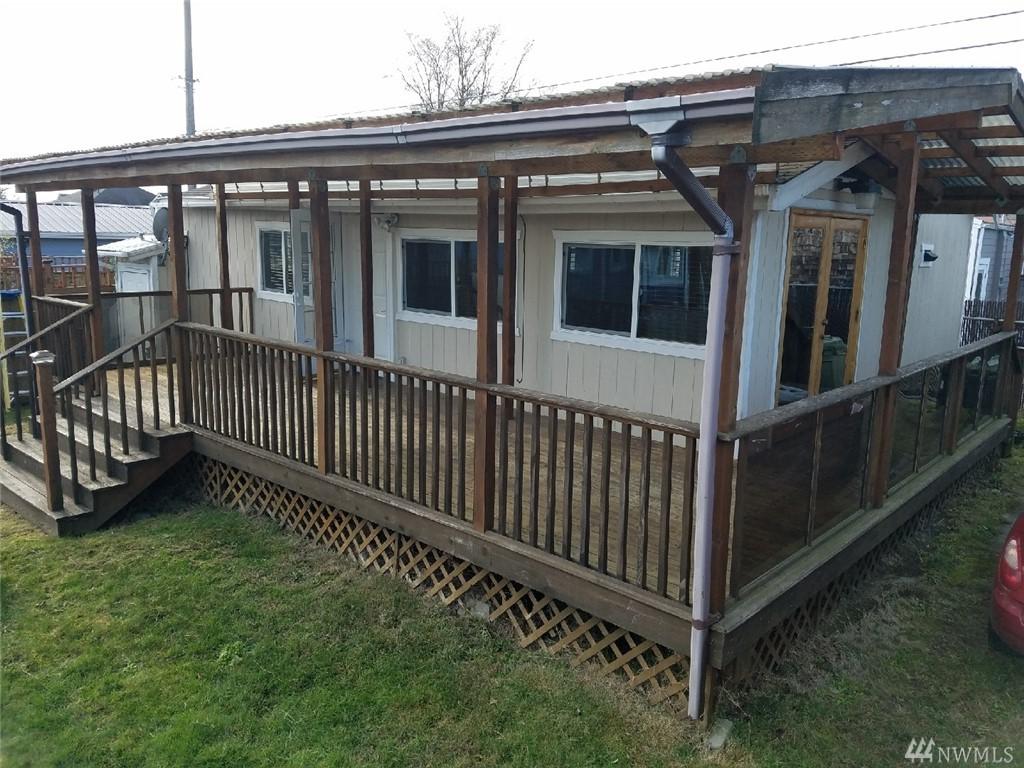 5213 41st Ave - Photo 1