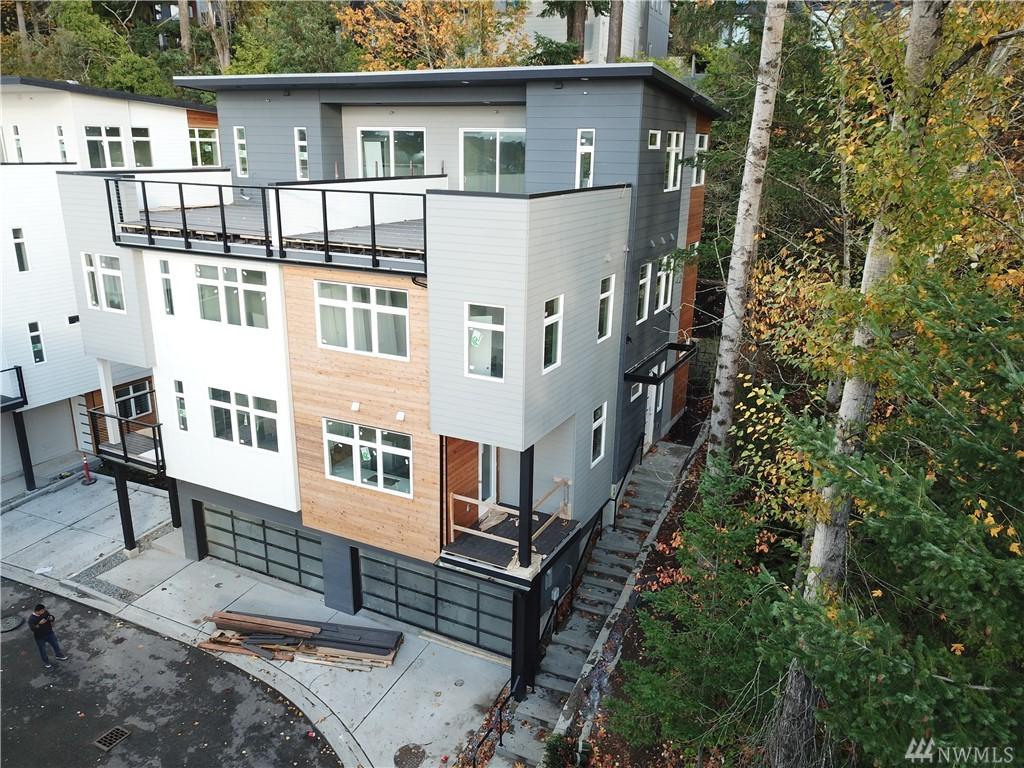 4052 129th Place Se (Unit 9) - Photo 1