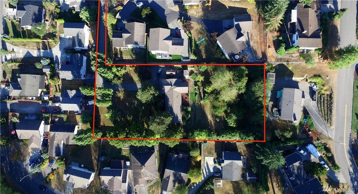 1121 Waugh Rd - Photo 1