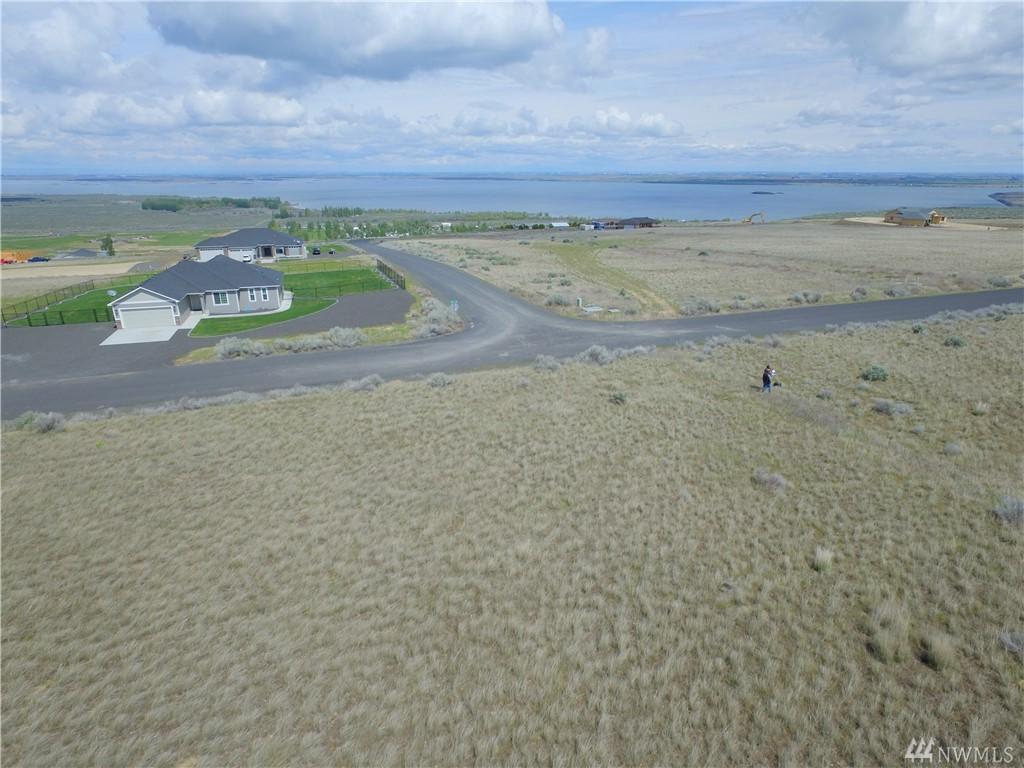 6827 Road 8.9 - Photo 1