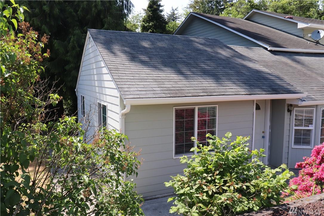 3215 Laurel Rd - Photo 1