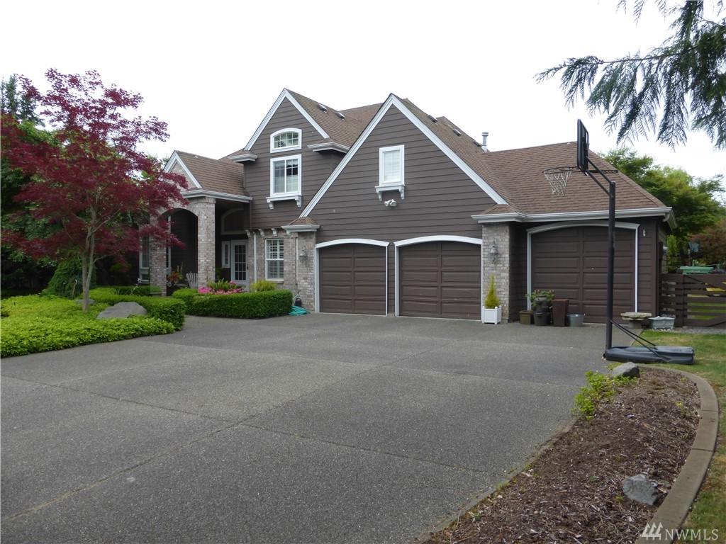 9428 72nd Ave - Photo 1