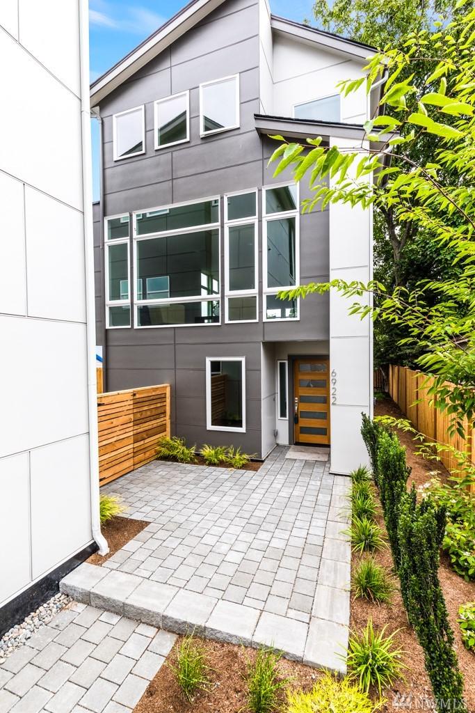 6922 Carleton Ave - Photo 1