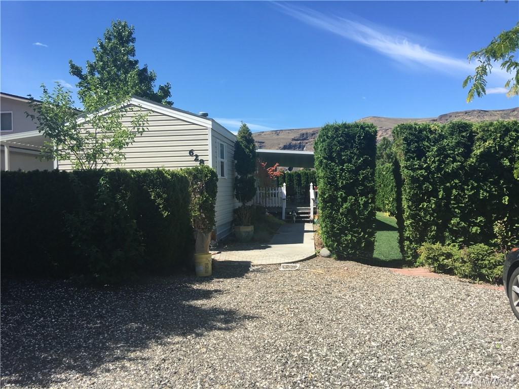 628 Boyer Ave - Photo 1