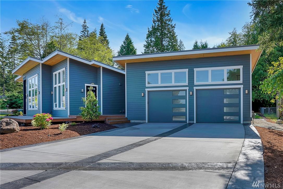 8133 Skagit Wy - Photo 1