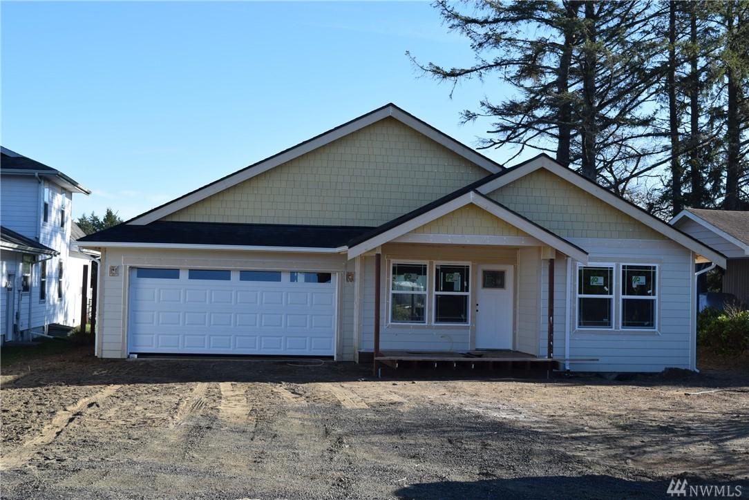 410 Point Brown Ave - Photo 1