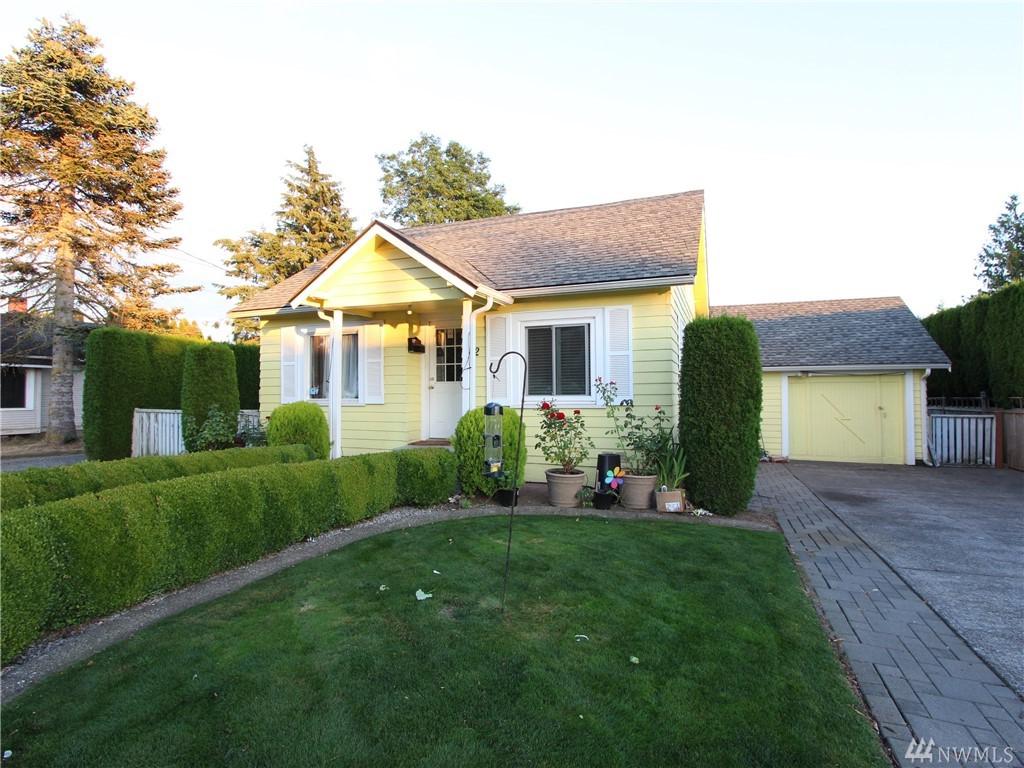 512 Grover St - Photo 1