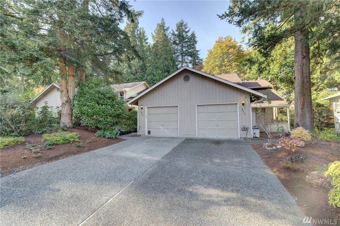 8609 137th Ave - Photo 1