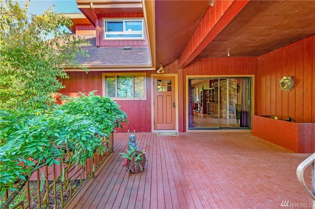 17223 107th Ave - Photo 1