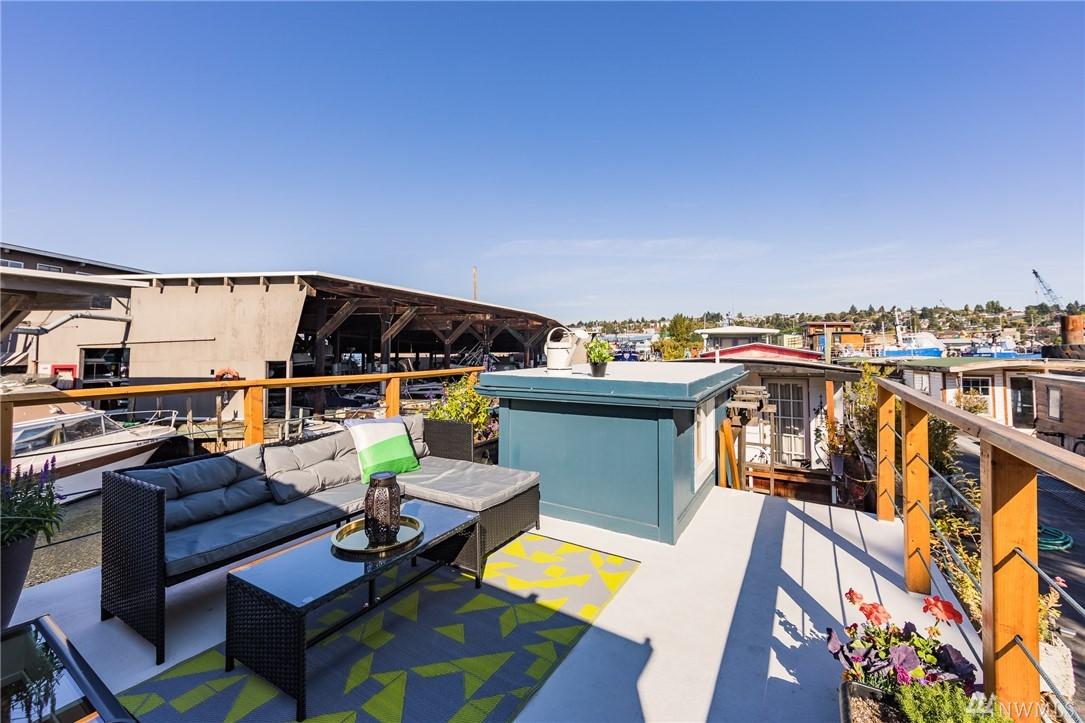 1080 Ewing Place - Photo 1