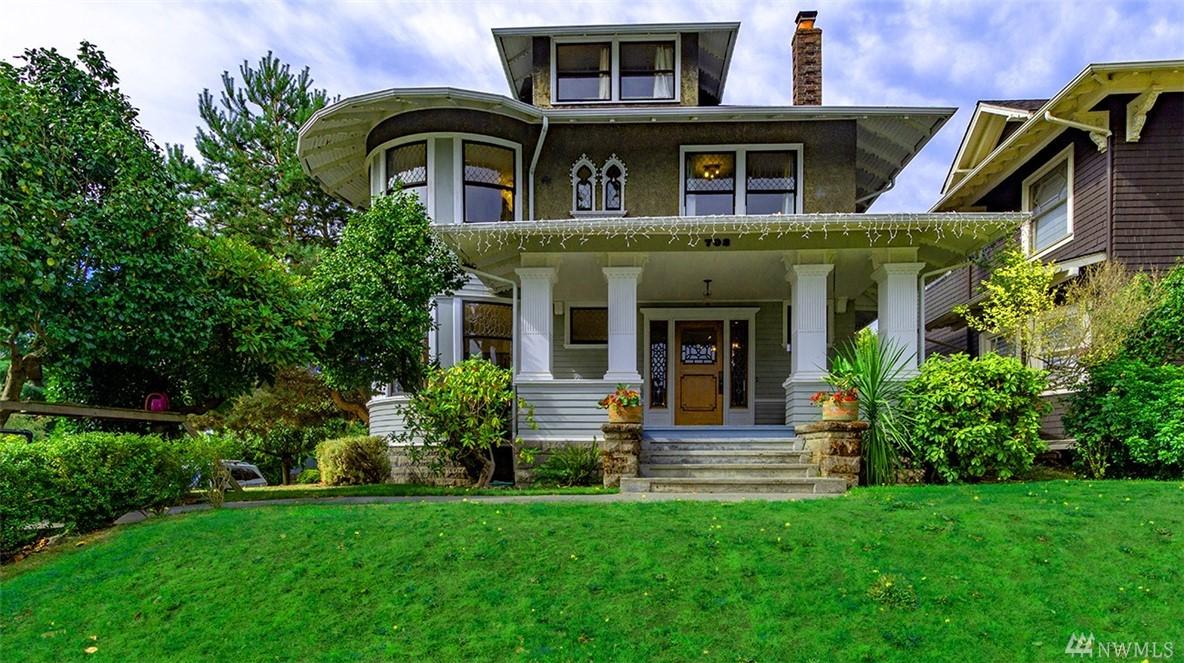 703 17th Ave - Photo 1