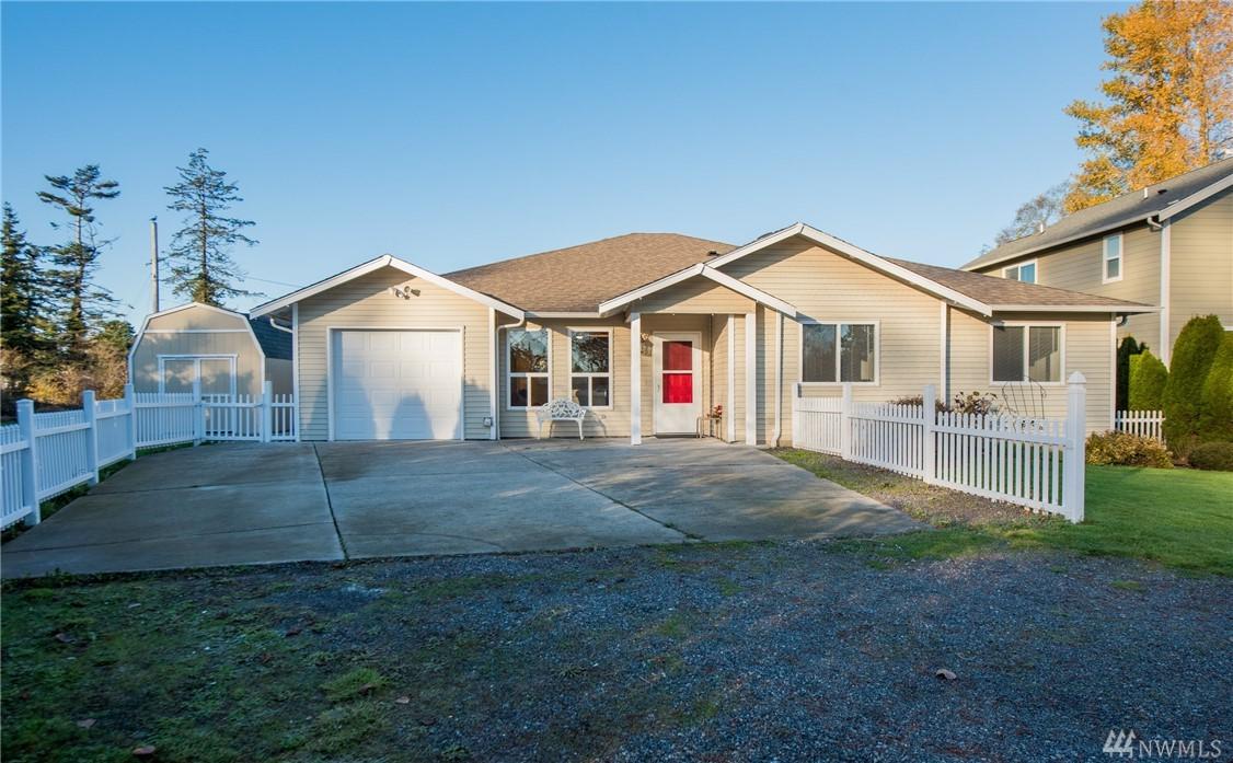 678 School Dr - Photo 1
