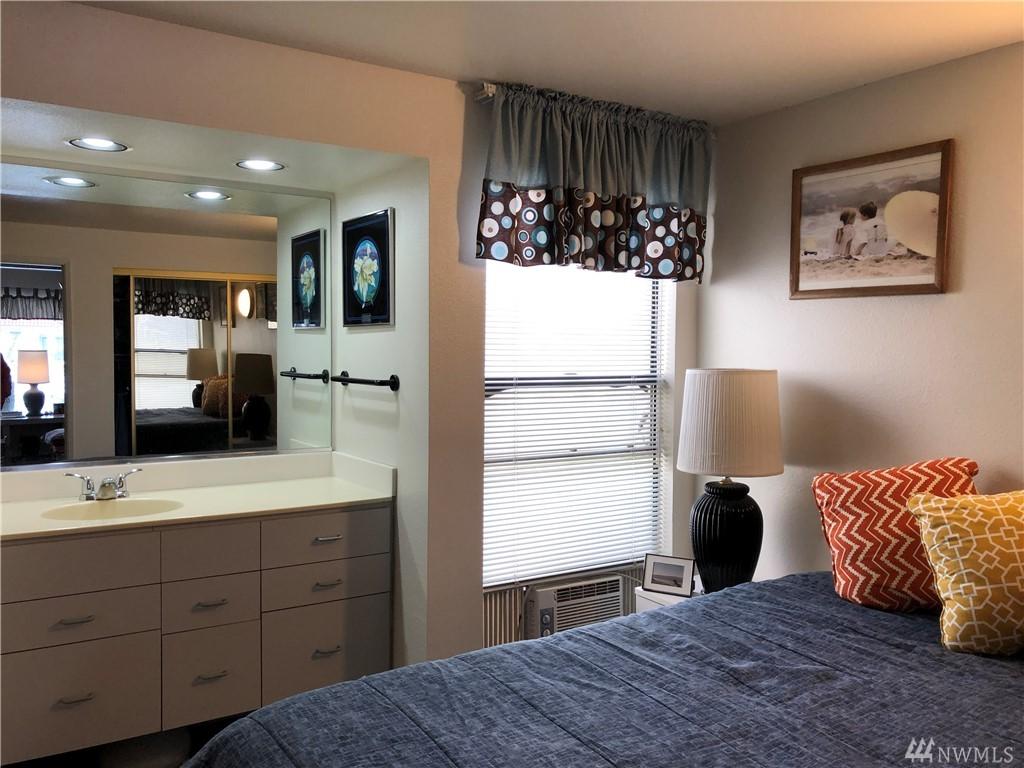 8903 Crescent Bar Road - Photo 1