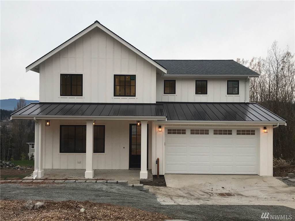 1212 Samish Wy - Photo 1